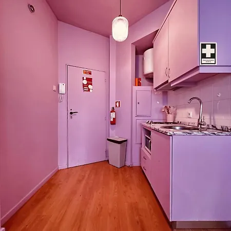 Daire Lazy - 4pink Walls - Breakfast Included *