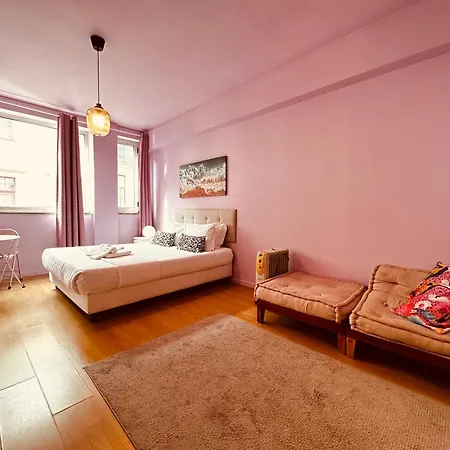 Lazy - 4pink Walls - Breakfast Included Apartmán