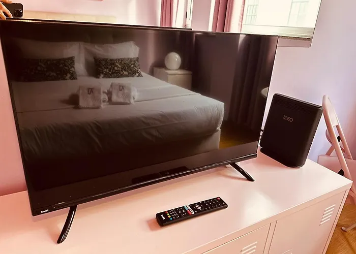 Apartment Lazy - 4pink Walls - Breakfast Included Porto